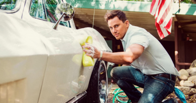 Channing Tatum car washing | How to take care of your car on your own