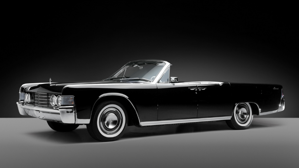 Lincoln Continental Convertible 1965 | music icons Lady Gaga