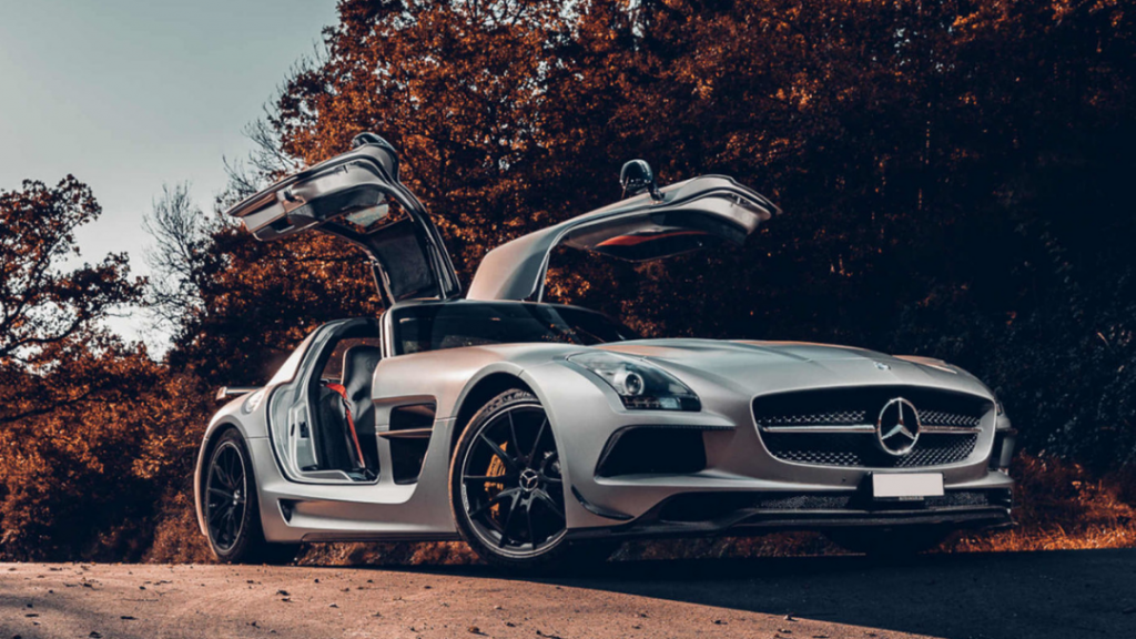 Mercedes SLS AMG | Lionel Messi the Football God has some amazing Car Collection
