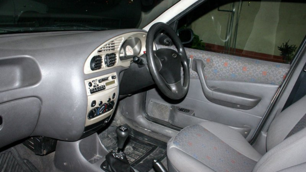  Ford Ikon Interior